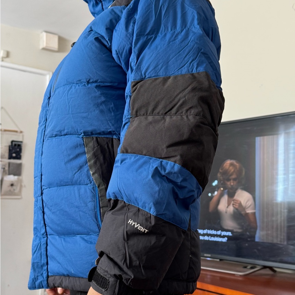 North face jacket - Picture 2 of 7